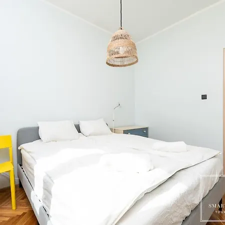 Apartman 2br For 6, Workspace & Walk To Old Town