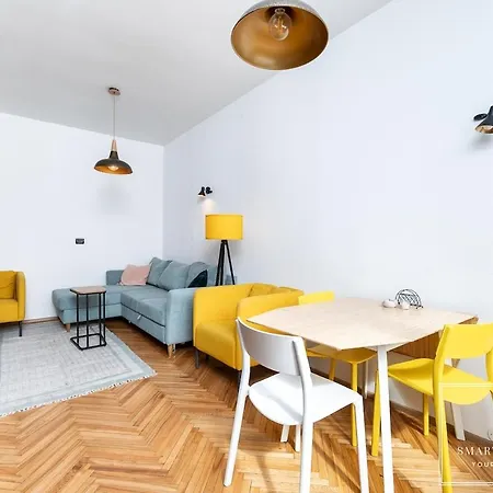 2br For 6, Workspace & Walk To Old Town Apartman Tallinn